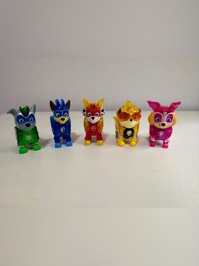 Paw Patrol Rocky mighty pups charged up Light-Up Figure